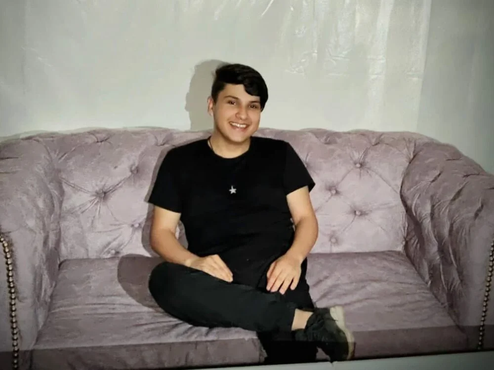 SamLopez1's Offline XXX Chat