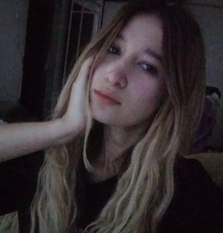 DorisGravley's Offline Chat Room