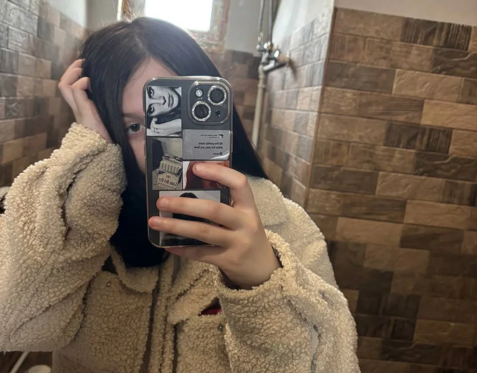 AurorAurora Adlı Modelin Çevrimdışı XXX Sohbeti