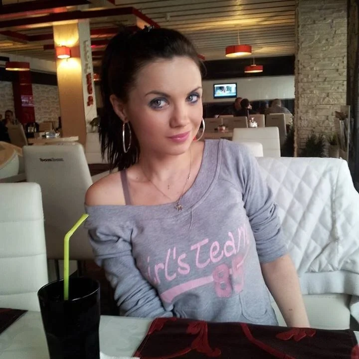 Roxie_Anne Chat XXX offline