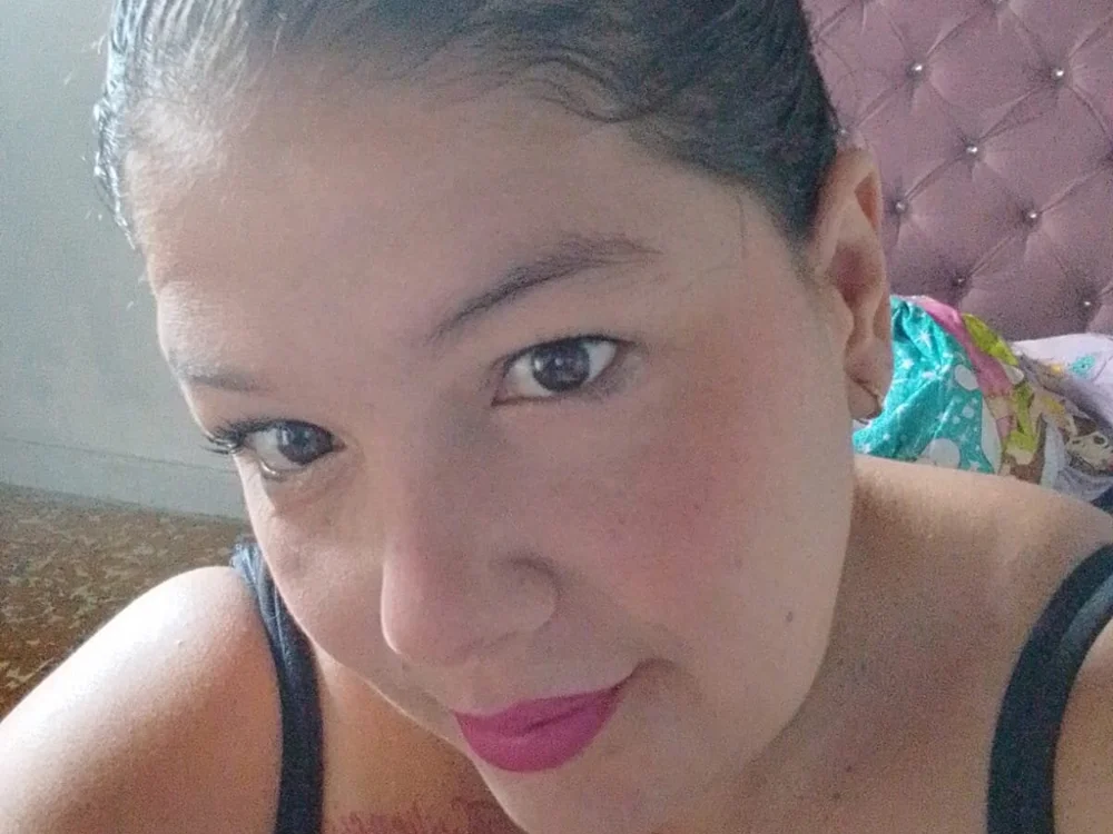 Chat +18 off-line de IzzyFlowers