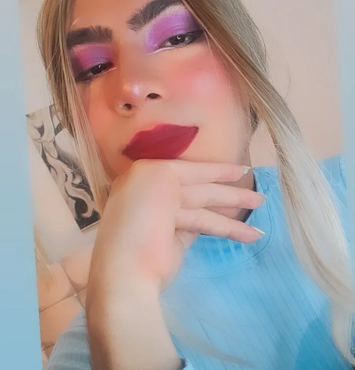 saskya Chat XXX offline