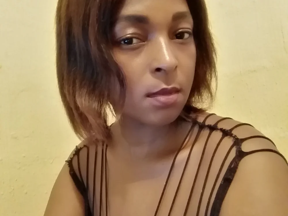 naughtybootyred offline chatrum