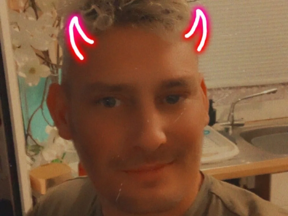 Kaylee666's Offline Chat Room