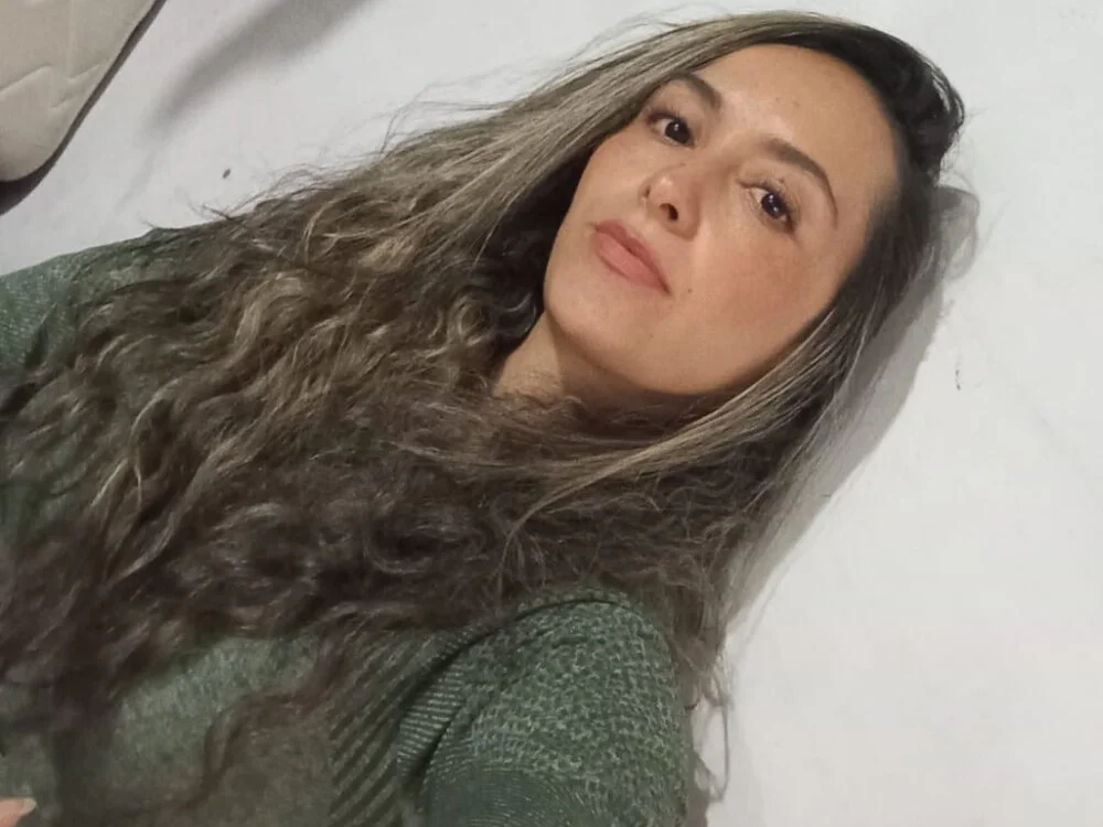 Victoria_Rose_ Adlı Modelin Çevrimdışı XXX Sohbeti