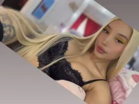 Model _viioletweekend_