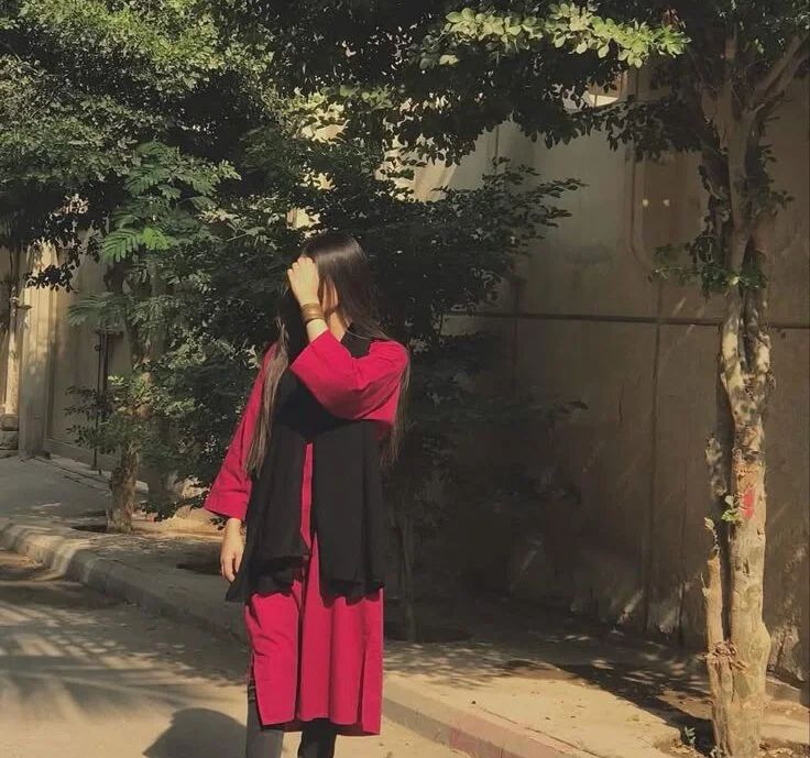 Shazi_1 offline XXX-chat