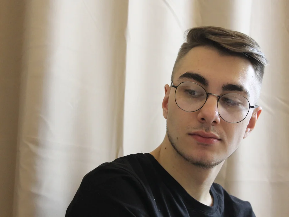 toni_becker's Offline XXX Chat