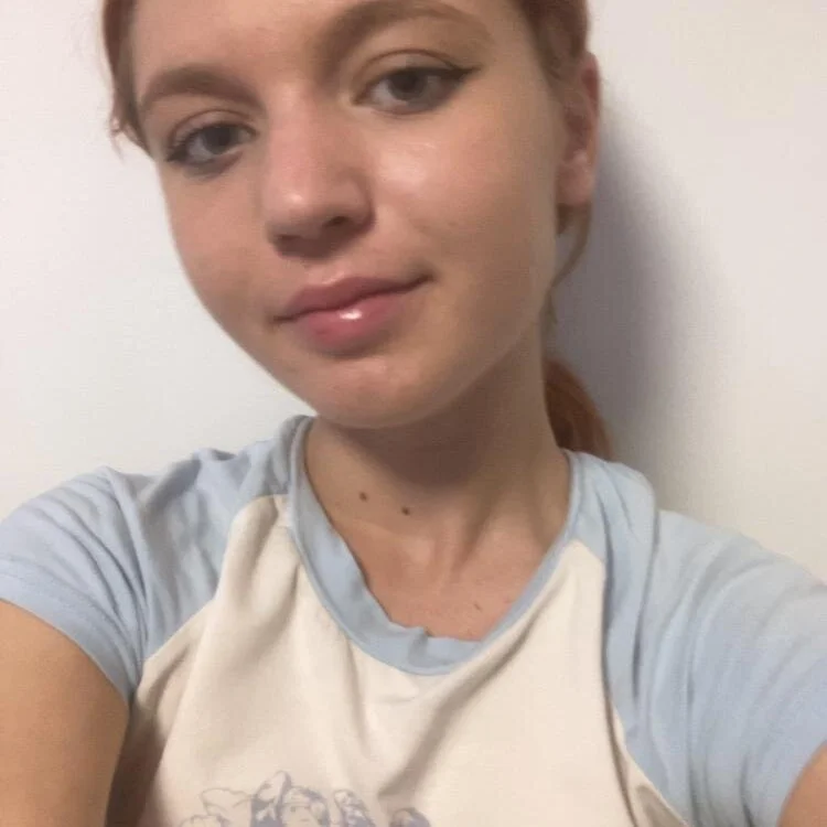 LolaEverly Adlı Modelin Çevrimdışı XXX Sohbeti