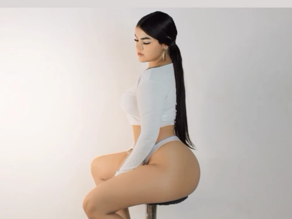CloeFerrer00's Offline Chat Room