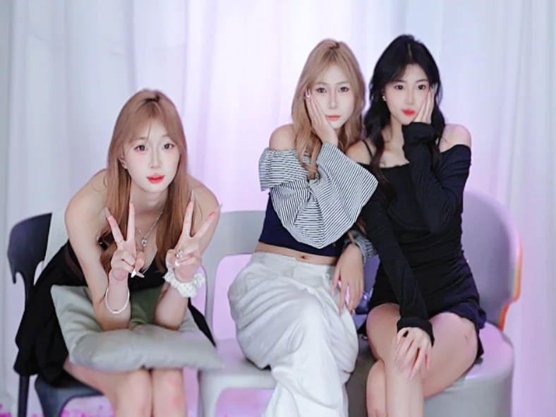 YC_18girls' Offline XXX Chat