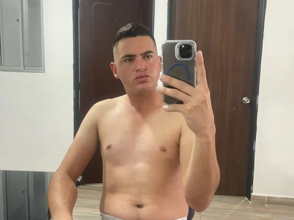 Ferchoxxx4 Offline XXX-chat