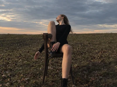 LeilaBie - Girl 