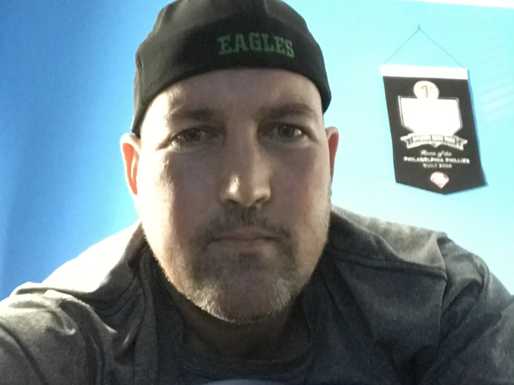 BadboyBilly4481 – Offline XXX chat