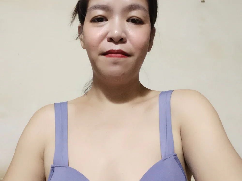 Sexy-sugertits20's Offline XXX Chat