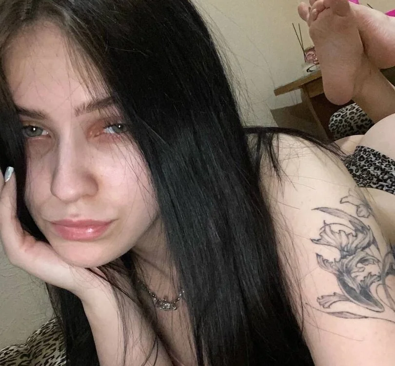 Mariel_Gray offline chatrum