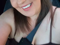 Elegant-Faye36