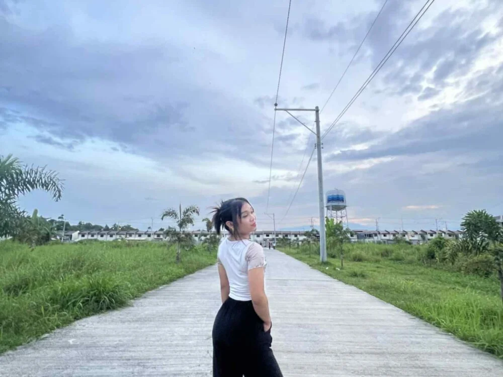 SultryCyraFoxmoreのオフラインXXXチャット