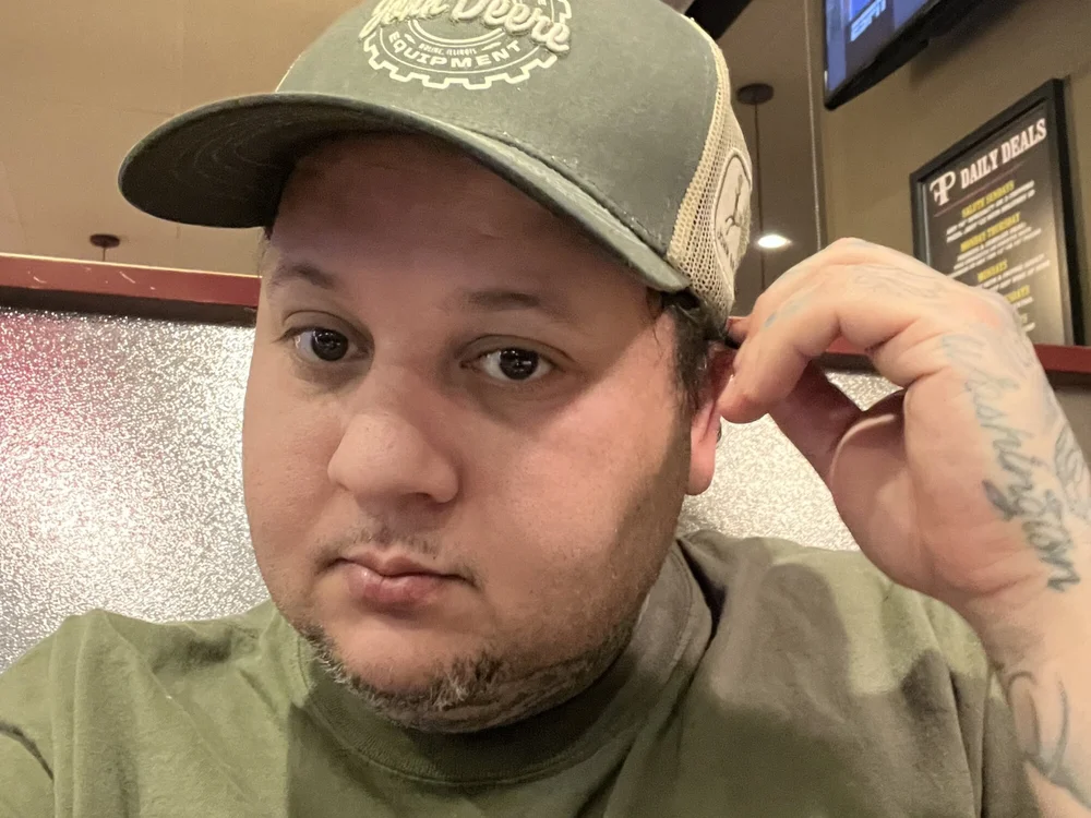 Menace__'s Offline Chat Room