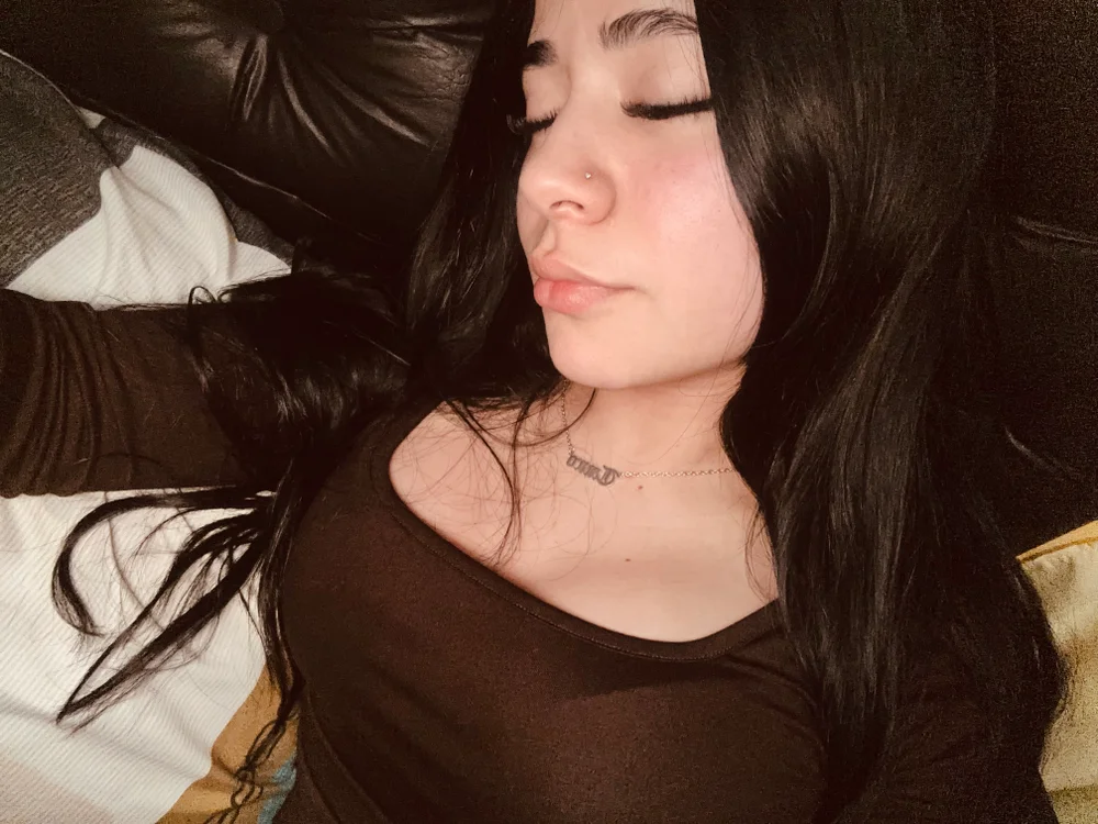 Luulu12 Offline XXX Chat