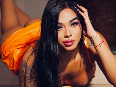_Tinaqueen