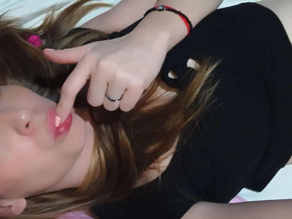 nickyone90's Offline XXX Chat