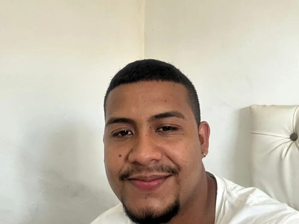 Giovann14 offline XXX-chat