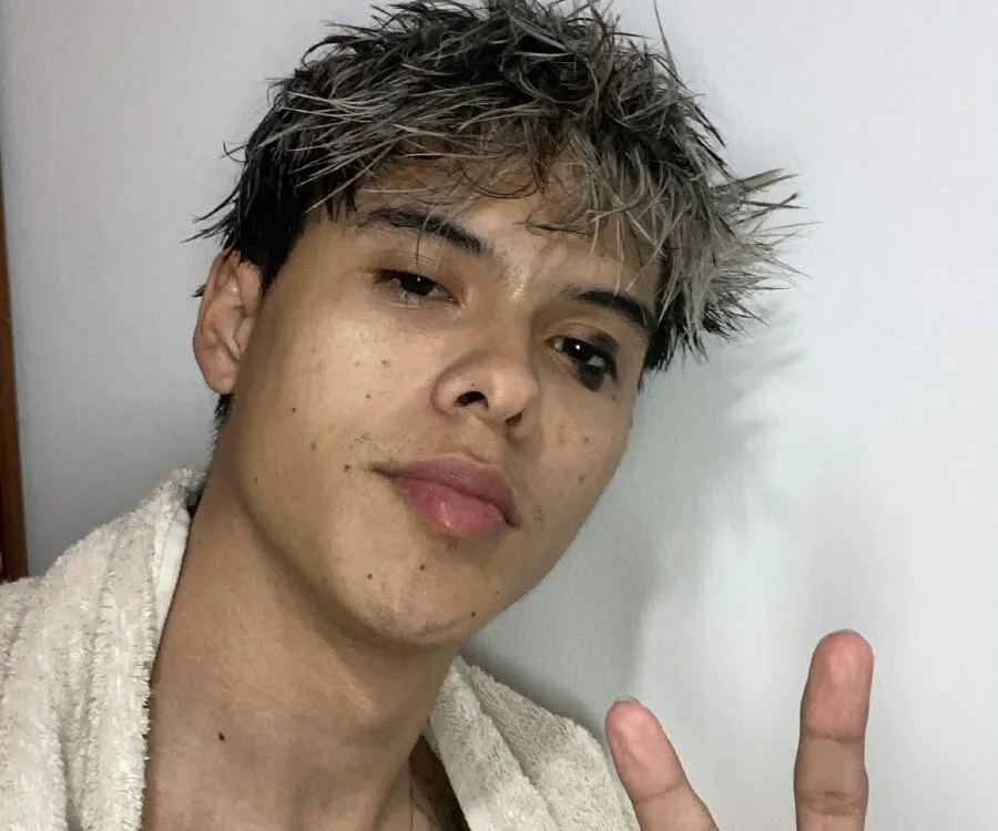 rio_hard's Offline XXX Chat