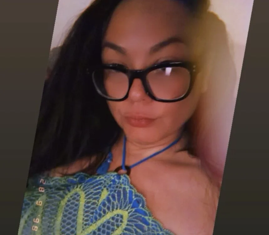 weedqween's Offline Chat Room