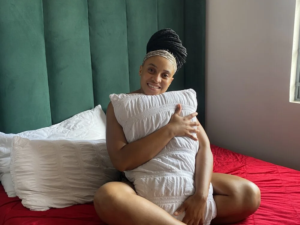 Yellowkitten95's Offline XXX Chat