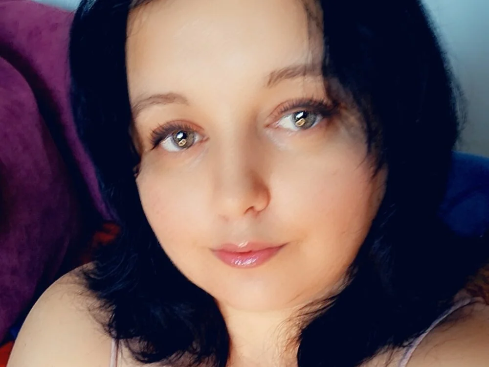 lindalovesexy's Live XXX Chat