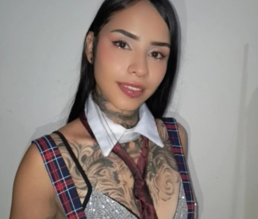 cristal__ks' Offline XXX Chat