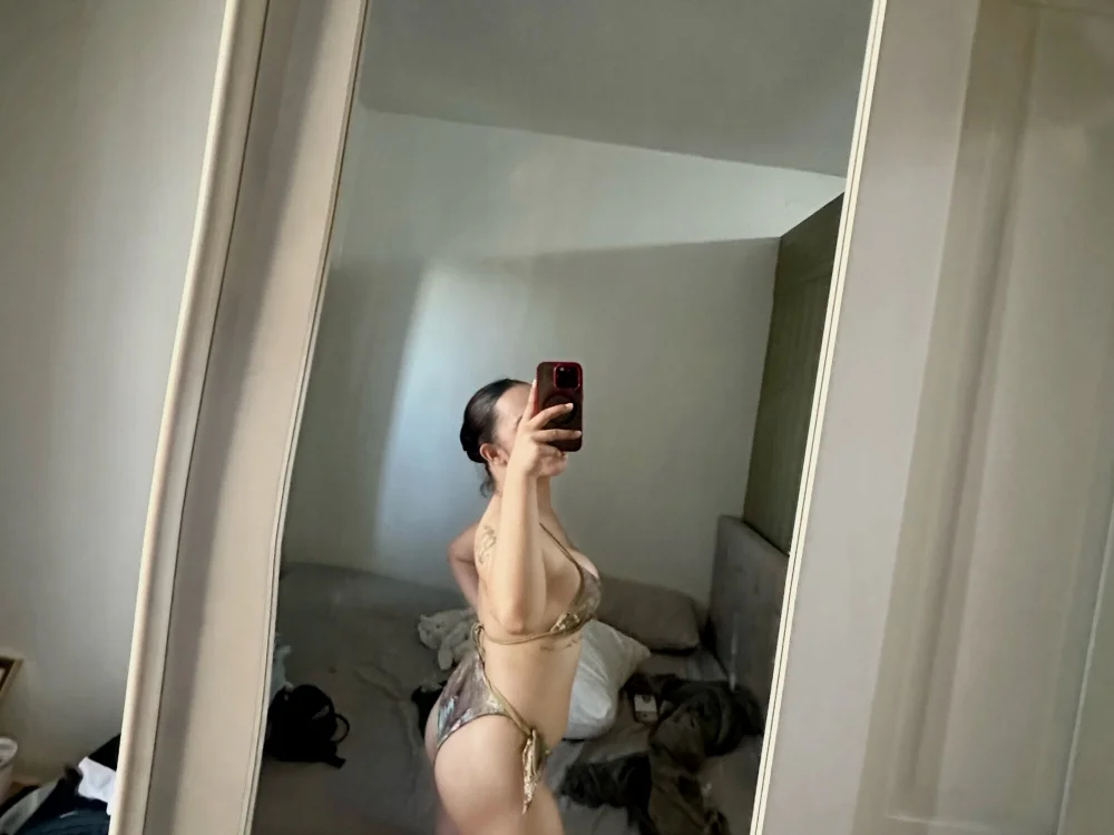 hotcumthalia 离线XXX聊天