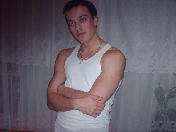 andrew35hot's Offline Chat Room