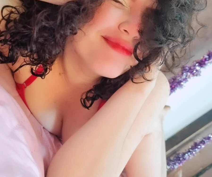 NicoleeMillerr's Offline XXX Chat