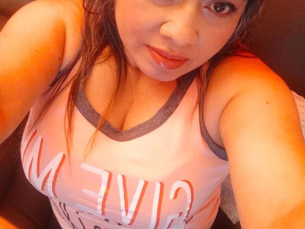 sammycastiblanco's Offline XXX Chat