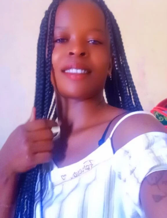 Tatenda-27's Offline XXX Chat