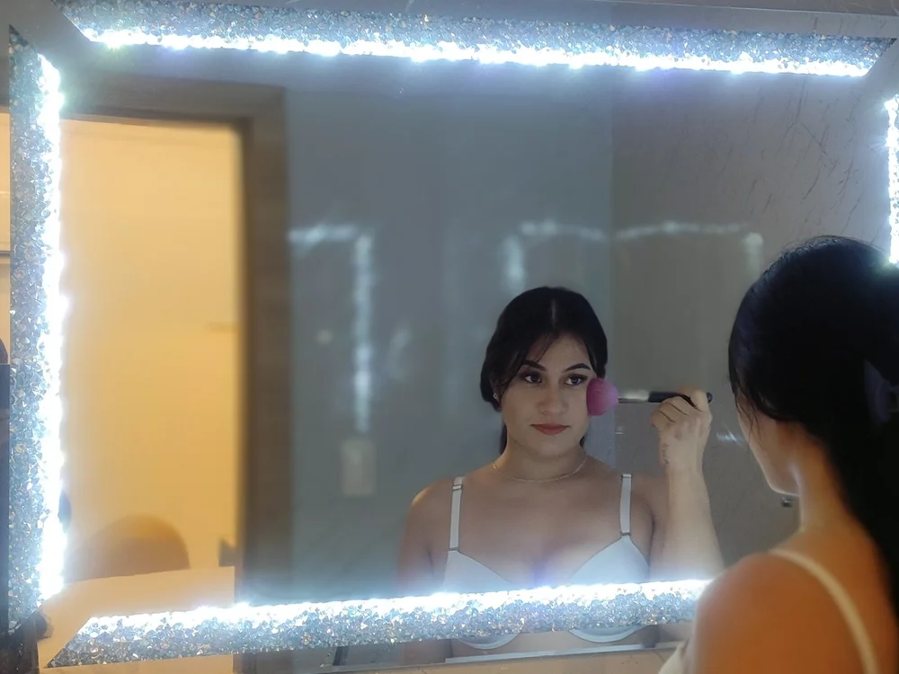 YADIRA_HOT offline chatrum