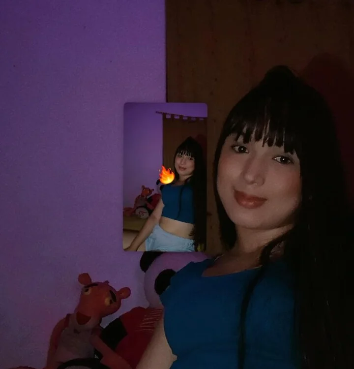 Menny_04's Offline Chat Room