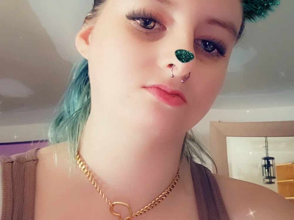 blueberry3253's Offline XXX Chat