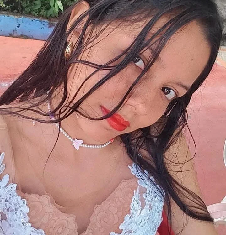 Stefany_Lovers' Offline XXX Chat