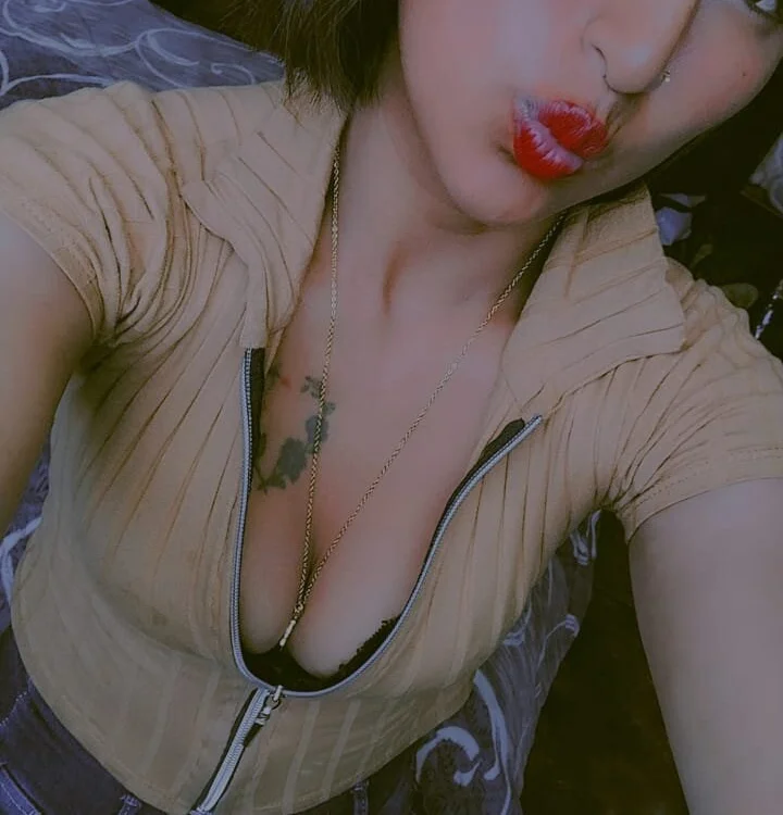 aracebetty's Offline XXX Chat