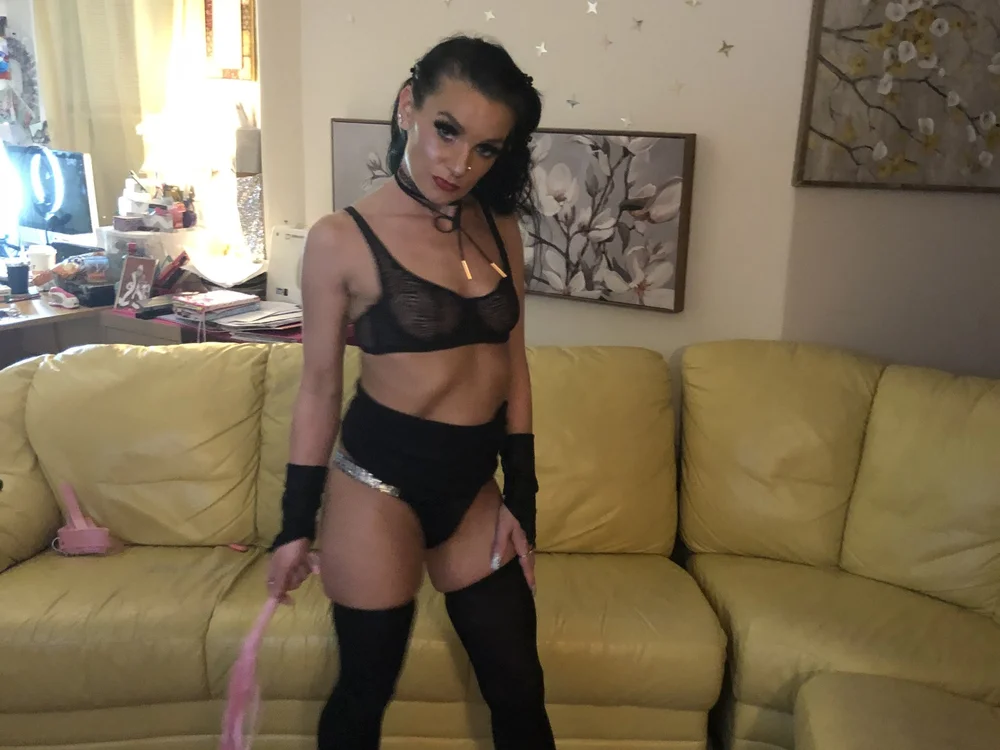 brieautifullykinky's Offline XXX Chat