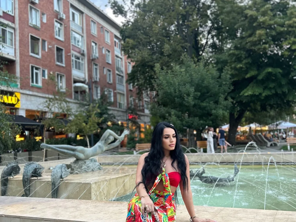 LucyLucy23 offline chatrum