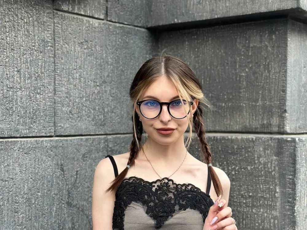 PhyllisBute's Offline XXX Chat