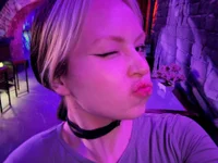 MollyHuntt Live XXX-Chat