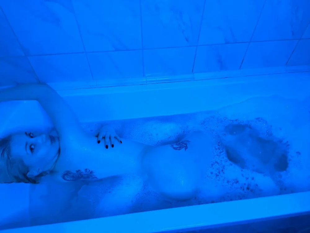 alexa_novak Chat XXX offline