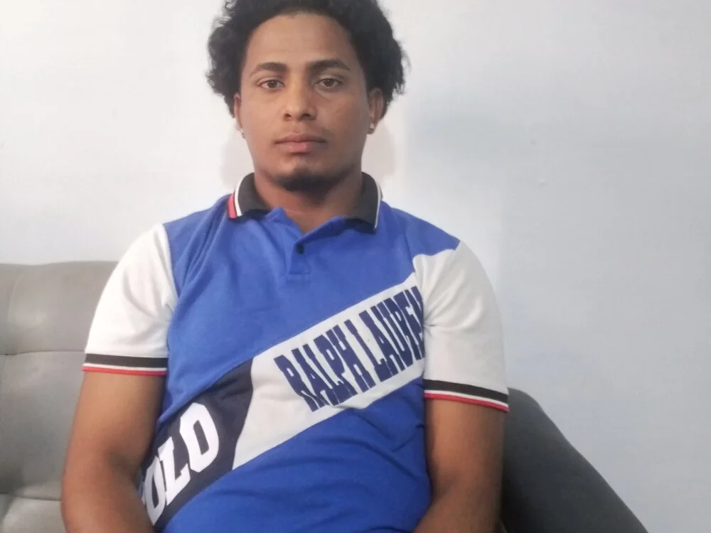 blackpig_'s Offline XXX Chat