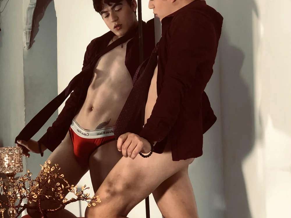 Oliver_Ashton7's Offline XXX Chat
