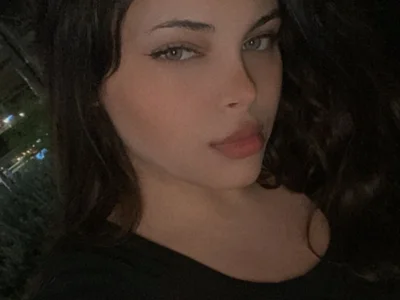 Kisa_LisaM Female Upskirt Online Webcam Nude